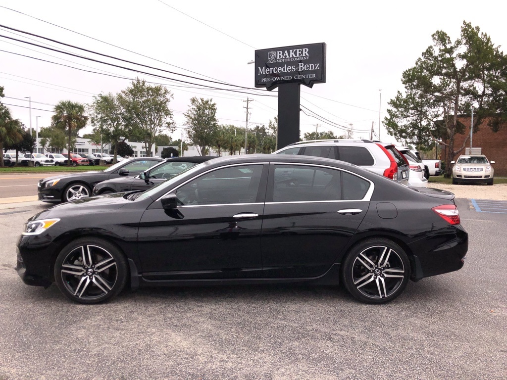 Pre Owned 2017 Honda Accord Sport Special Edition Fwd 4d Sedan